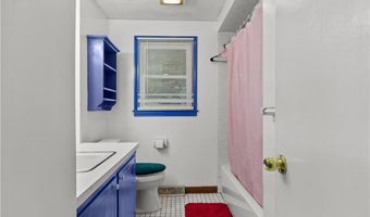 38 Greenwood Rd, North Kingstown, RI 02852