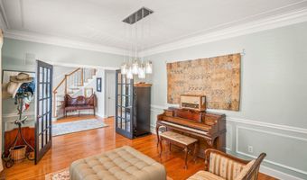 5 Petigru Dr, Beaufort, SC 29902