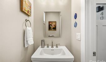 409 Kessler Pl, Asheville, NC 28804