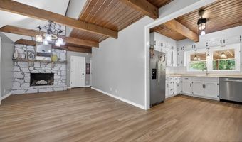 1424 DEARMANVILLE Rd, Anniston, AL 36207