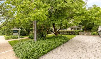 4320 LORCOM Ln, Arlington, VA 22207