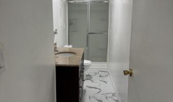 26 Gaston St, Aberdeen, NJ 07747