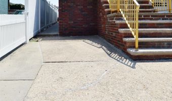 34 W 7TH St, Bayonne, NJ 07002