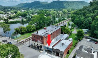 342 S Monroe St, Alderson, WV 24910