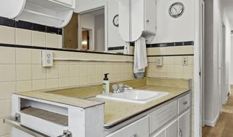 252 Thomas St, Allegan, MI 49010