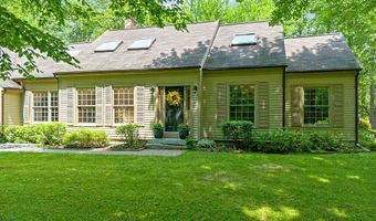 31 Pheasant Run Rd, Belgrade, ME 04917