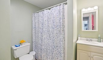 123 White St 123, Belmont, MA 02478