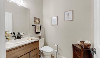 201 Thoroughbred Ln, Auburn, IN 46706