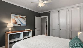 73 Fair Oaks Rd, Arden, NC 28704