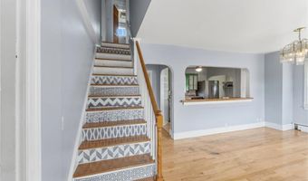 34 Intervale Rd, Cranston, RI 02910