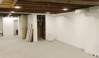 2281 Fairview, Adrian, MI 49221