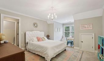 1006 Meadow Brk, Woodstock, GA 30188