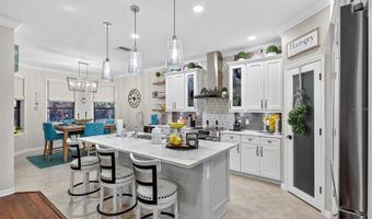 145 SILVER FALLS Dr, Apollo Beach, FL 33572