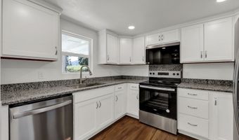 2665 E St, Springfield, OR 97477