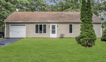 32 1st St, Barnegat, NJ 08005
