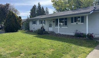 449 W Pine St, Central Point, OR 97502