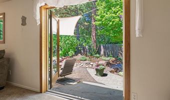 488 SW Forest Grove Dr, Bend, OR 97702