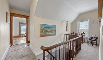 207 N Davis St, Anamosa, IA 52205