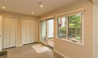319 Swans Wharf Row, Newport, RI 02840