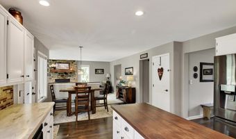 6765 WINDERMERE Ct, Allentown, PA 18104
