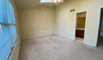 515 Ponds Edge Ln, Allentown, PA 18104