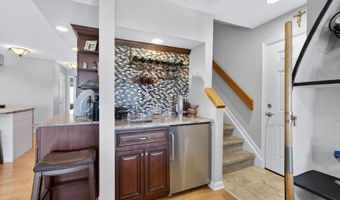 401 Bay Shore Dr 17B, Barnegat, NJ 08005