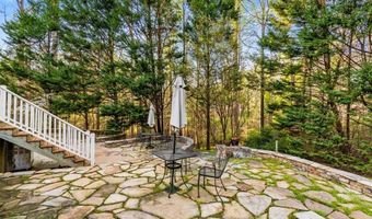 1072 Berrie Pl, Asheboro, NC 27205