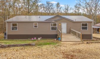 197 Old Homestead Rd, Big Sandy, TN 38221