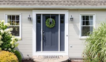 33 Lufkin Ln, Bristol, CT 06010
