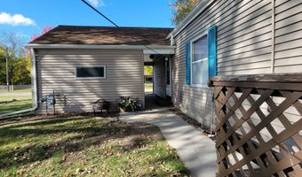 1936 S ADAMS St, Appleton, WI 54915