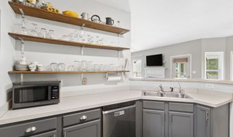824 Port W Dr, Auburn, GA 30011