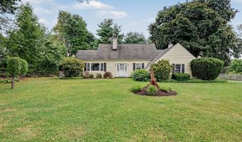 10 Crest Rd, Danbury, CT 06811