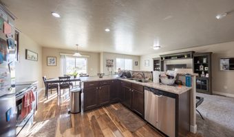 757 W GALLANT Dr, Bluffdale, UT 84065