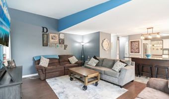 1256 Edgewater Ln, Antioch, IL 60002