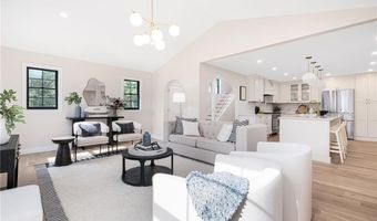 91 Carr Ln, Jamestown, RI 02835