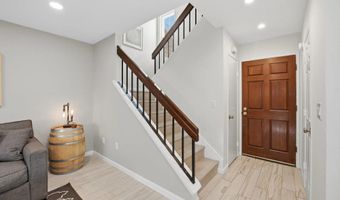 2992 Brandon Cir, Carlsbad, CA 92010