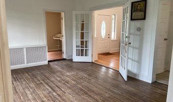 26 Stoehrs Pl, Bridgeport, CT 06606
