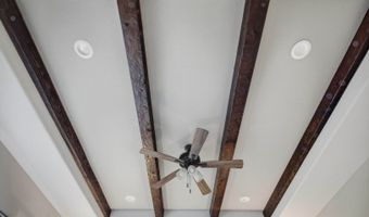 117 Crescent Rdg, Adkins, TX 78101
