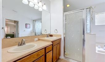 6630 CAMBRIDGE PARK Dr, Apollo Beach, FL 33572