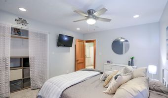 17 Point Ln, Arcadia, IN 46030