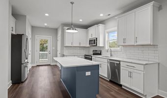 1374 Salter Path Rd, Salter Path, NC 28512