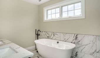 975 High Rd, Berlin, CT 06037