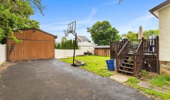 1755 ROCKWELL Rd, Abington, PA 19001
