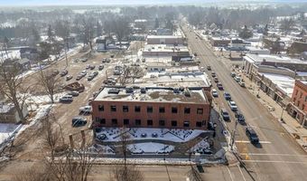 107 S Main St, Almont, MI 48003