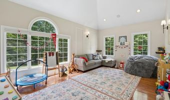 11 Dorothy's Way, Bedford, NH 03110