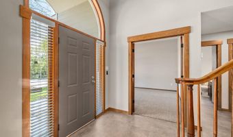 618 OAKHURST Dr, Cheyenne, WY 82009