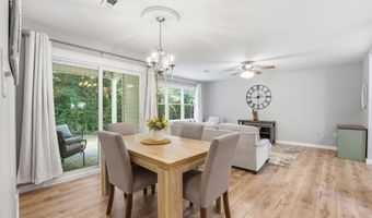 906 Cedar Ct, Aberdeen, NC 28315