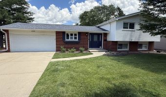 2305 N Williamsburg St, Arlington Heights, IL 60004