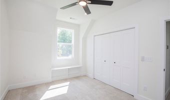 3406 Scoggins Rd, Bentonville, AR 72713