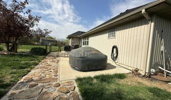 416 Brittany Ct, Aurora, MO 65605